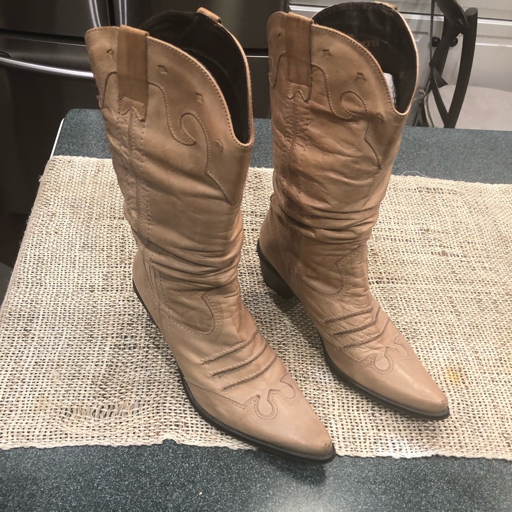 Gorgeous Leather Spaniard boots!